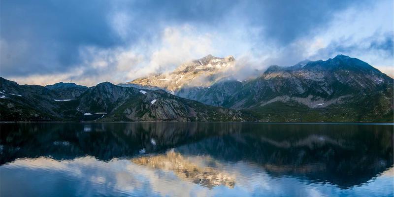国际物流全攻略：揭秘高效跨境运输的关键与捷球物流的专业价值