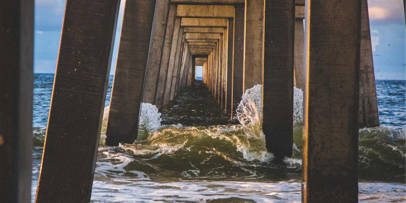 海运供应链数字化转型：捷球物流如何运用物联网、区块链与大数据重塑全球货运可视性与效率